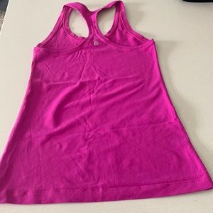 Lululemon cool rackerback: Luon material